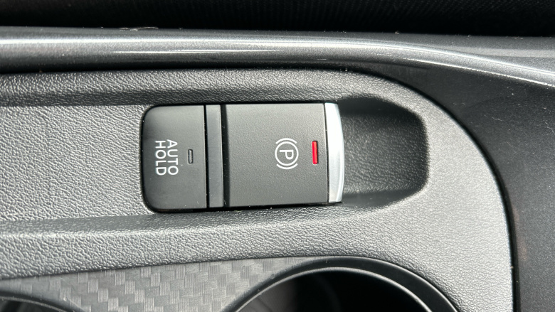 Nissan Juke 1.0 DiG-T 114 N-Connecta 5dr Petrol Hatchback